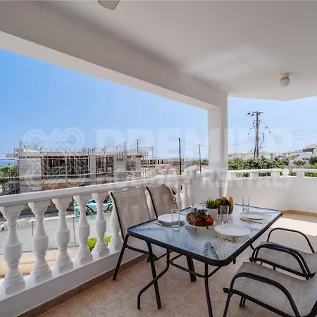 Apartment Karlota Paralimni