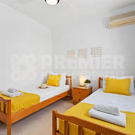 Karlota Apartament *